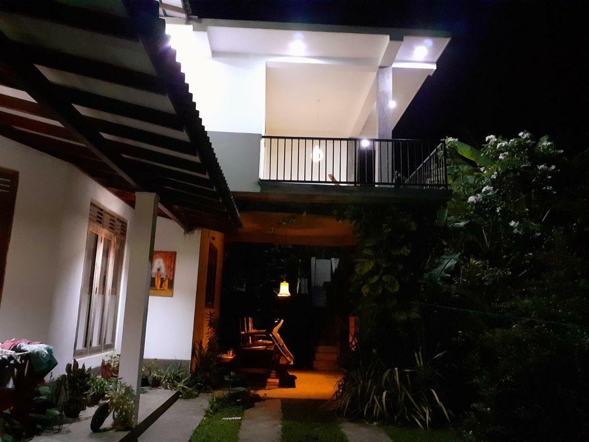 Om Villa Hikkaduwa Luaran gambar