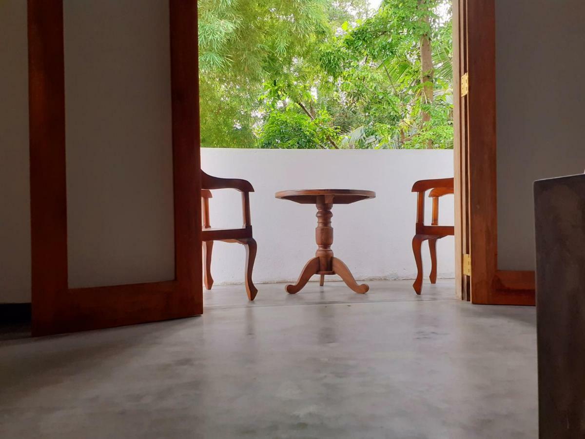 Om Villa Hikkaduwa Luaran gambar