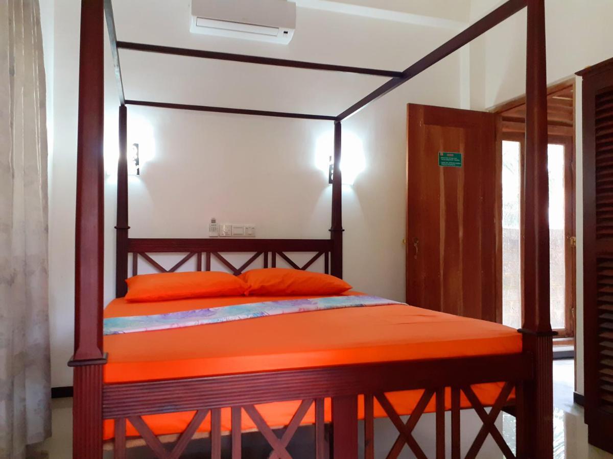 Om Villa Hikkaduwa Luaran gambar